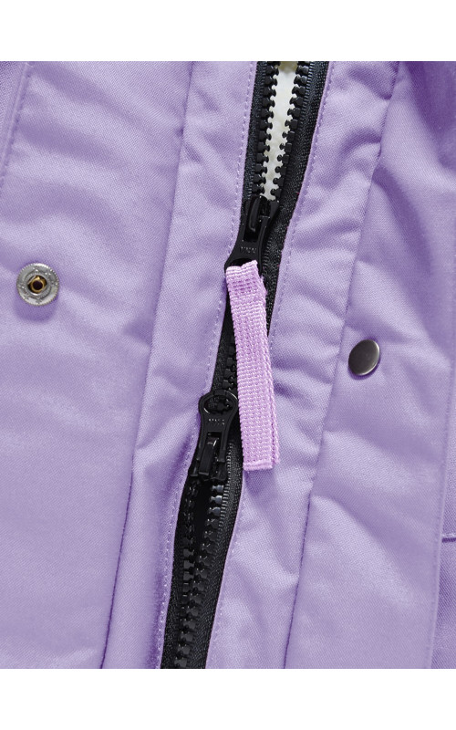 Зимняя женская парка с капюшоном для активного образа жизни.