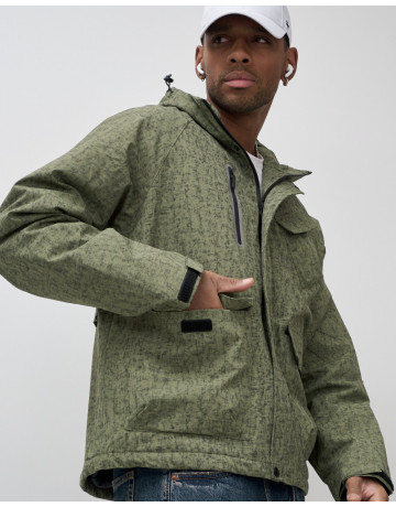 Спортивная мужская куртка «Хит сезона»: стиль и защита в переменчивую погоду