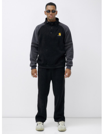 Мужской спортивный костюм с утеплением.