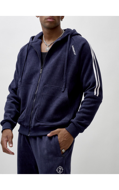 Мужской спортивный демисезонный костюм с начёсом.