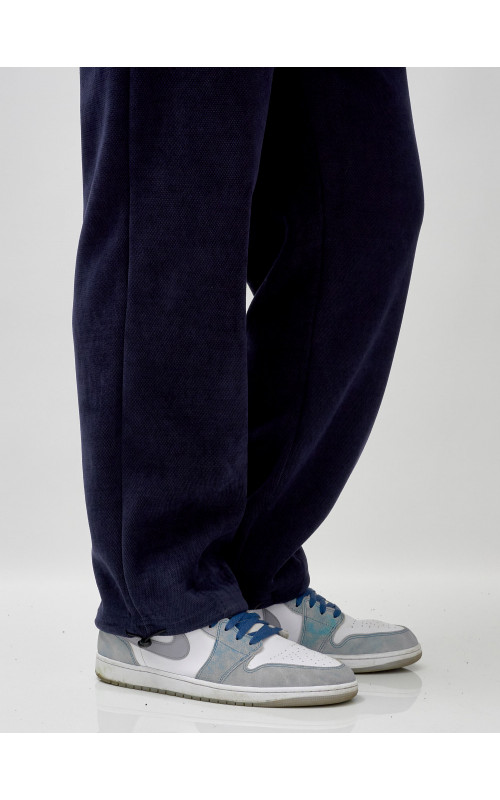 Мужской спортивный демисезонный костюм с начёсом.