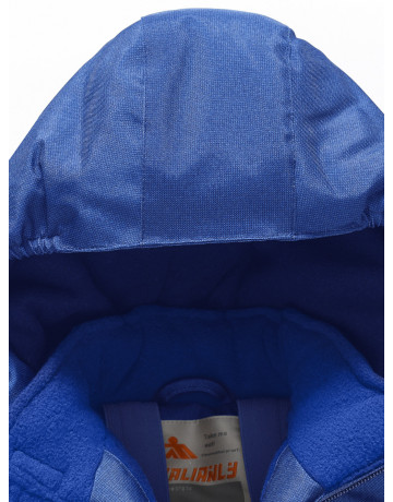 Зимний комбинезон для мальчиков тёплый и удобный.