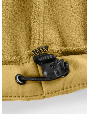 Женская спортивная ветровка с капюшоном softshell, горчичного оттенка.