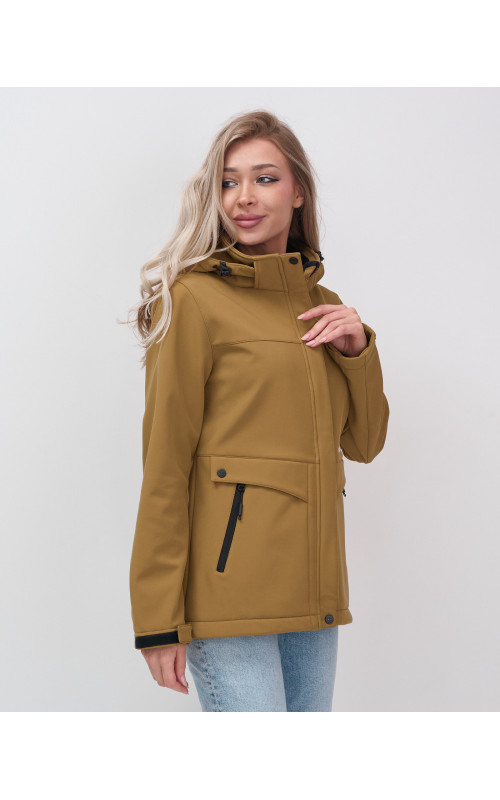 Женская спортивная ветровка с капюшоном softshell, горчичного оттенка.