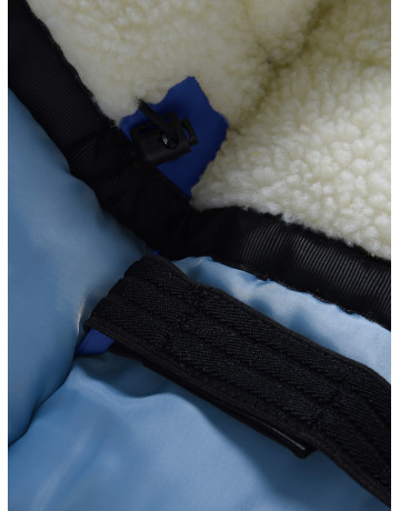 Зимняя парка для девочки-подростка, стильная и практичная.