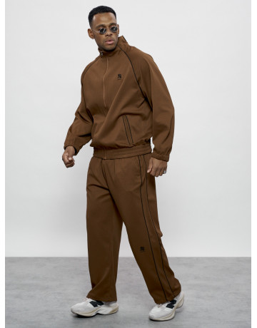 Мужской молодёжный спортивный костюм для активного образа жизни.