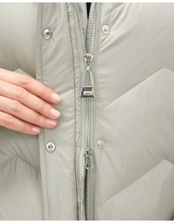 Пуховик для городской леди с мехом песца, защита от влаги и ветра