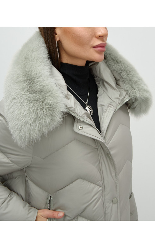 Пуховик для городской леди с мехом песца, защита от влаги и ветра