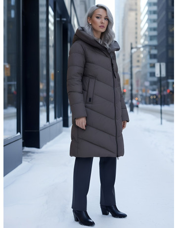 Длинный женский пуховик с капюшоном для осени и зимы