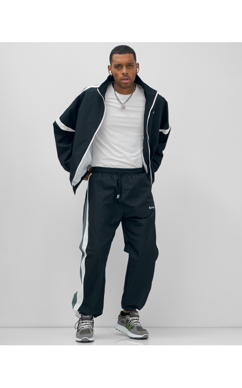 Спортивный костюм для мужчин: весна и лето.