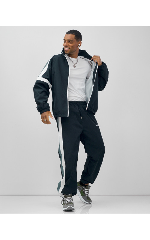 Спортивный костюм для мужчин: весна и лето.