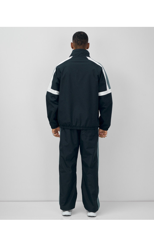 Спортивный костюм для мужчин: весна и лето.