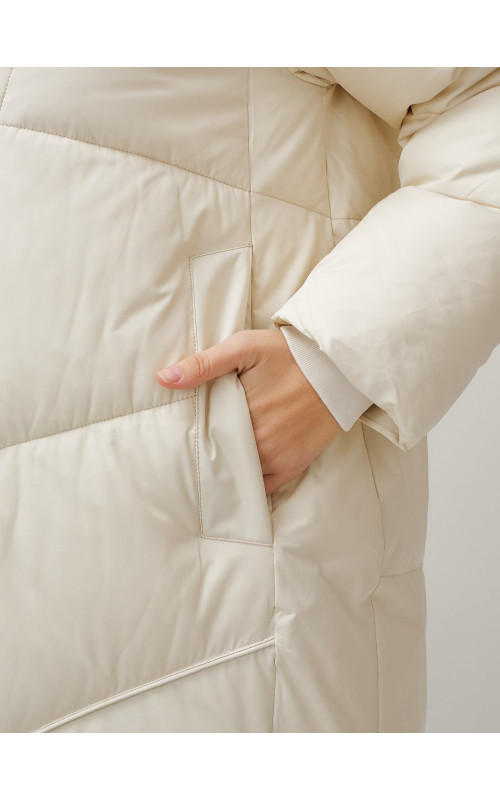 Длинный зимний пуховик с капюшоном для женщин