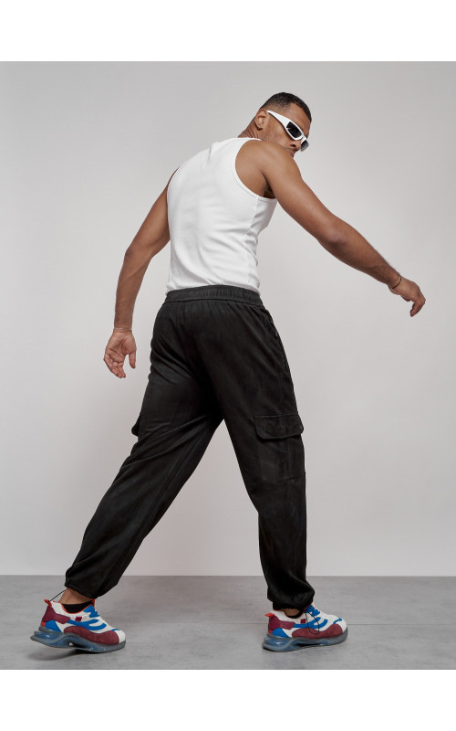 Мужские спортивные штаны прямого кроя из бархатного трикотажа.