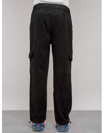 Мужские спортивные штаны прямого кроя из бархатного трикотажа.