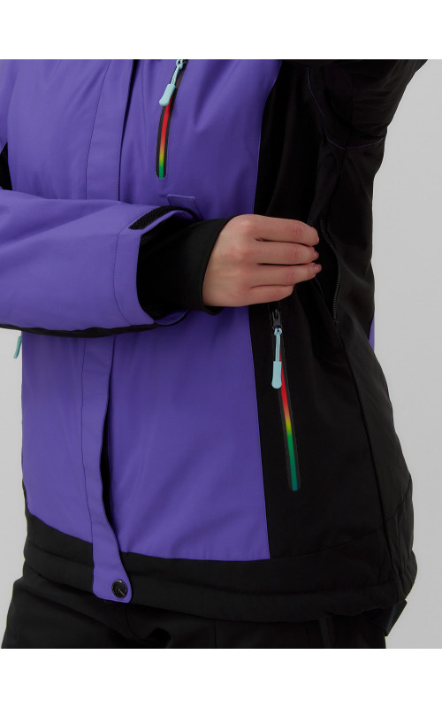 Женский зимний горнолыжный костюм для активного отдыха.