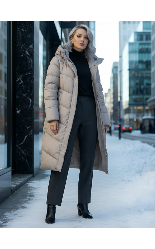 Длинный пуховик для женщин зимний утеплённый с капюшоном