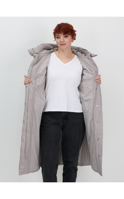 Длинный женский пуховик с капюшоном для зимы