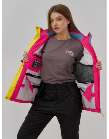 Женский горнолыжный костюм: стиль и комфорт для зимних приключений.