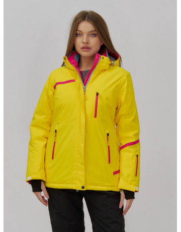 Женский горнолыжный костюм: стиль и комфорт для зимних приключений.