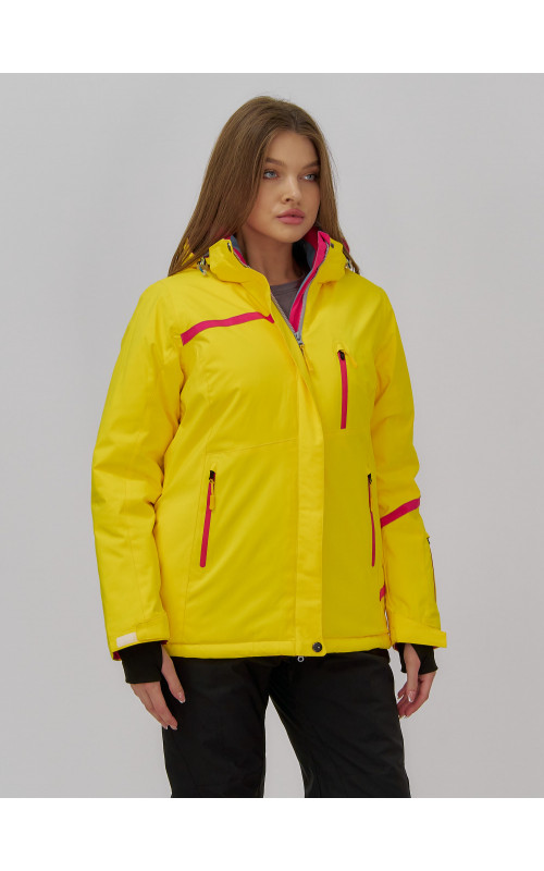 Женский горнолыжный костюм: стиль и комфорт для зимних приключений.