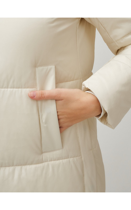 Длинный женский пуховик с капюшоном