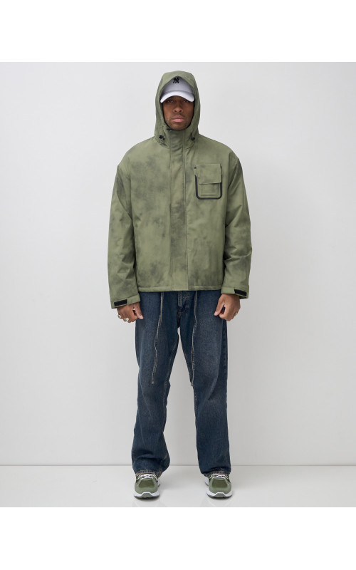 Спортивная мужская куртка для активного отдыха.