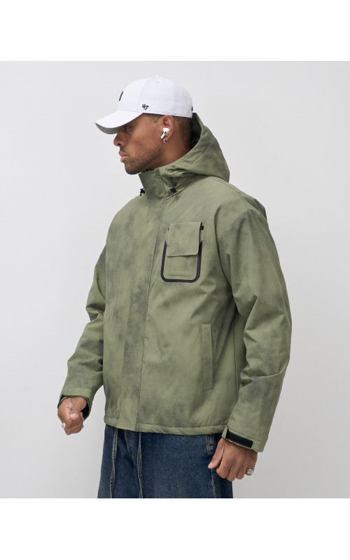 Спортивная мужская куртка для активного отдыха.