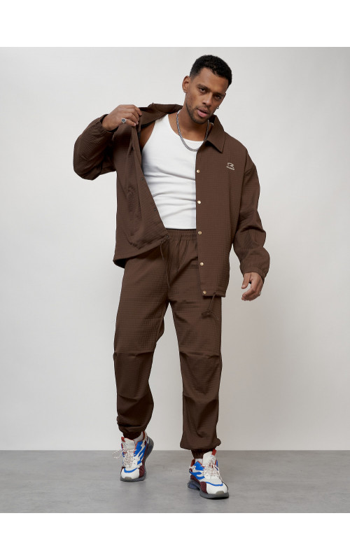 Мужской молодёжный костюм для активного отдыха и повседневной носки.