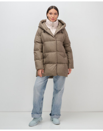 Женская зимняя куртка с капюшоном: стиль и комфорт для холодной зимы