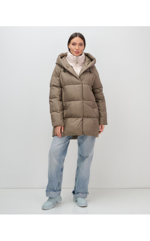 Женская зимняя куртка с капюшоном: стиль и комфорт для холодной зимы