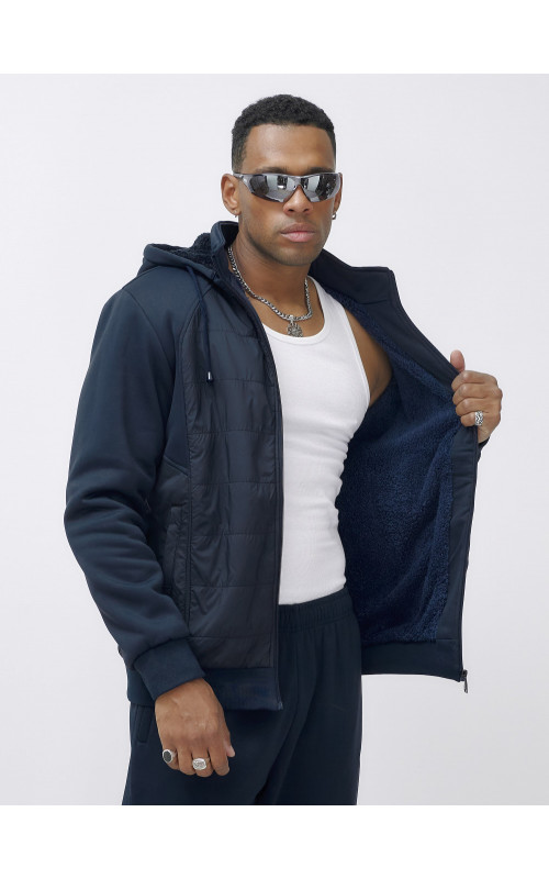 Мужской зимний спортивный костюм для активного отдыха.