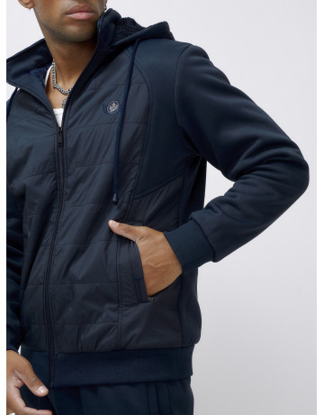 Мужской зимний спортивный костюм для активного отдыха.