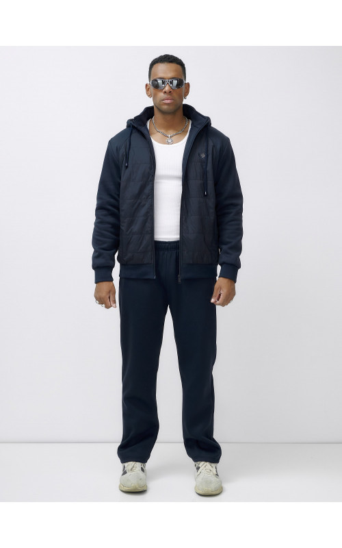 Мужской зимний спортивный костюм для активного отдыха.