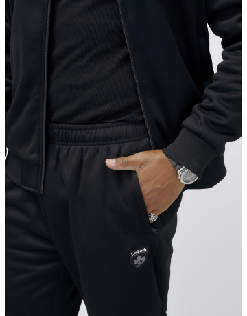 Мужской зимний спортивный костюм для активного отдыха