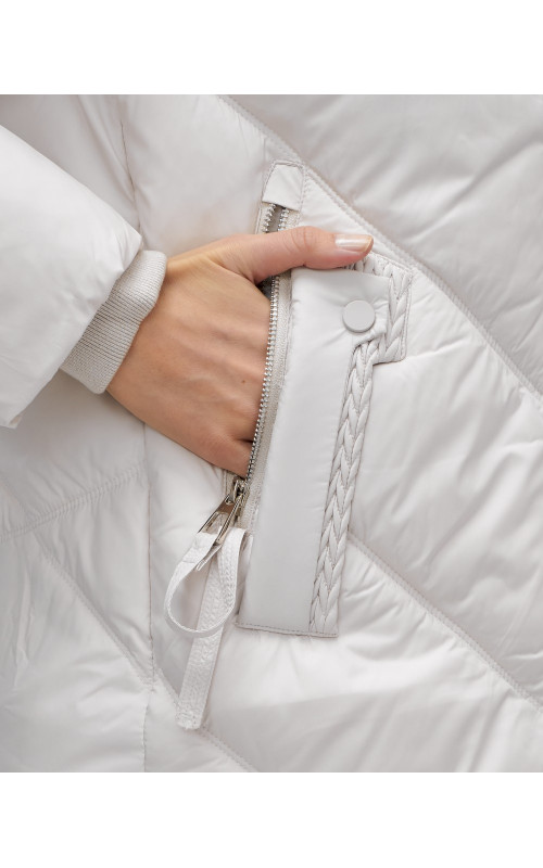 Женский зимний пуховик «Модный» с мехом.