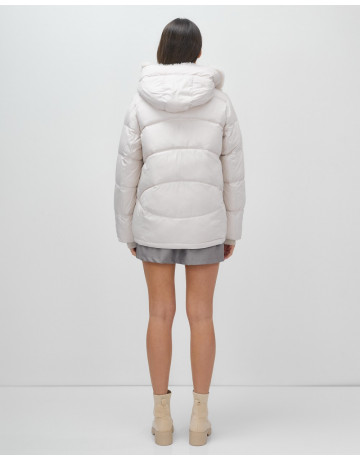Женский зимний пуховик «Модный» с мехом.