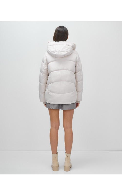 Женский зимний пуховик «Модный» с мехом.