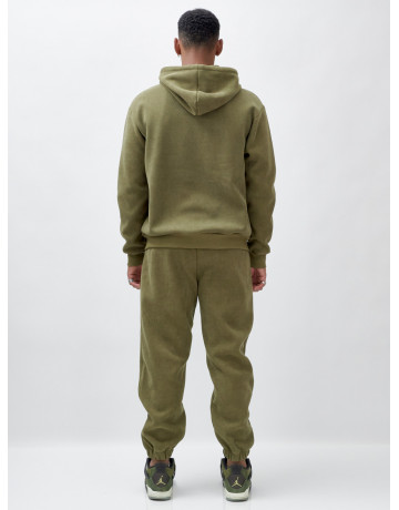 Утеплённый демисезонный костюм для мужчин свободного кроя.