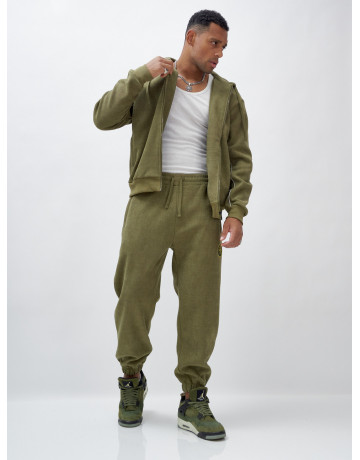 Утеплённый демисезонный костюм для мужчин свободного кроя.