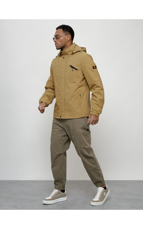 Мужская весенняя куртка с утеплителем: свобода движений и комфорт