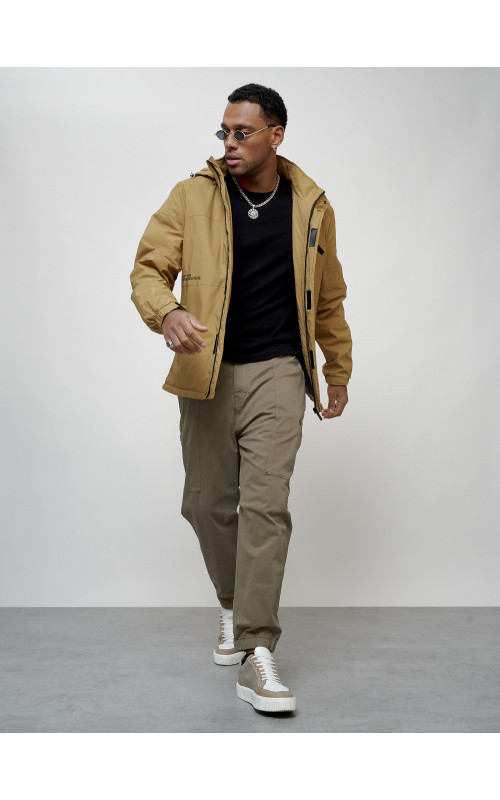 Мужская весенняя куртка с утеплителем: свобода движений и комфорт