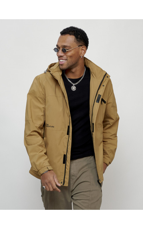 Мужская весенняя куртка с утеплителем: свобода движений и комфорт