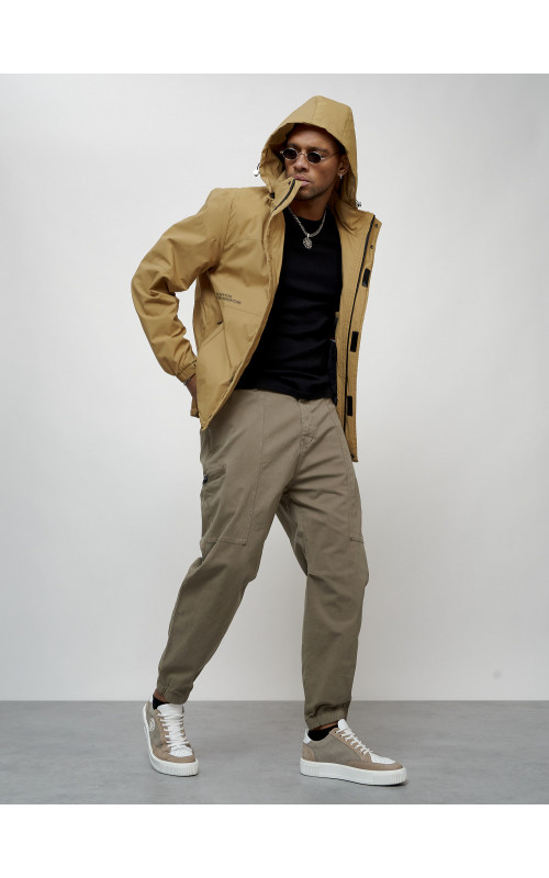 Мужская весенняя куртка с утеплителем: свобода движений и комфорт