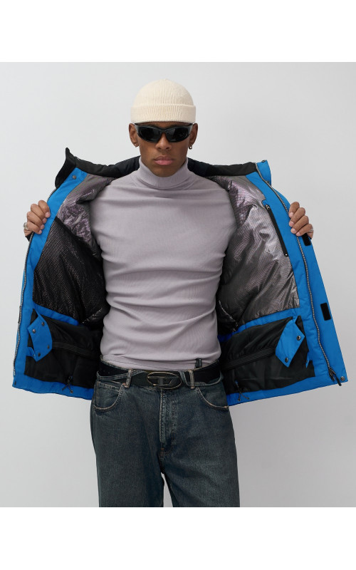 Мужская горнолыжная куртка для зимы: свобода движений и защита от непогоды