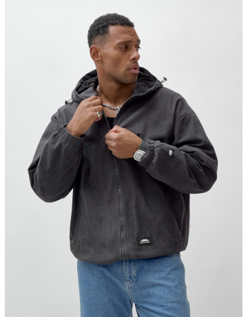 Мужская демисезонная куртка: стиль и комфорт.