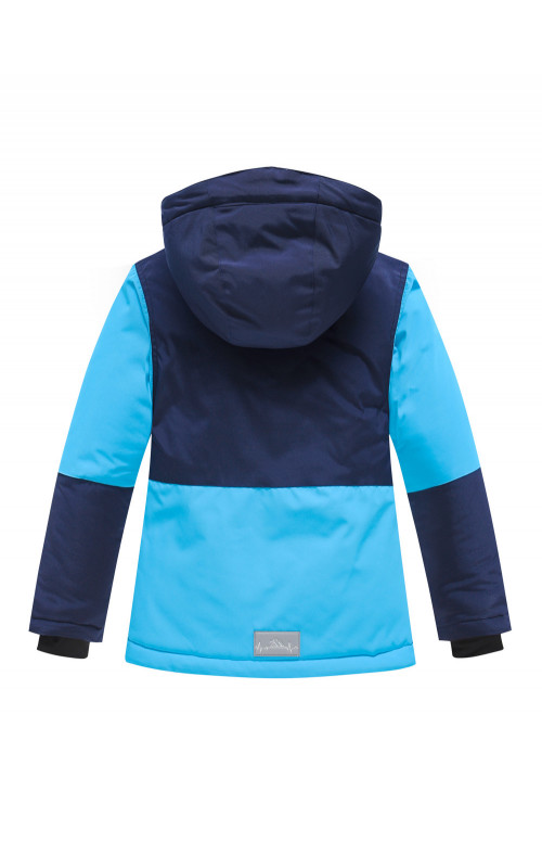 Горнолыжный костюм для мальчика: тепло и стиль в зимний период