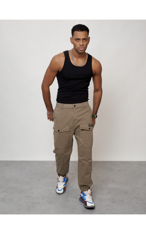 Мужские брюки карго зауженного кроя.