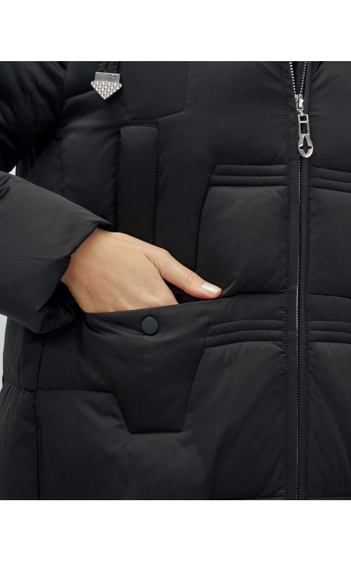 Женский длинный пуховик с капюшоном для зимы.