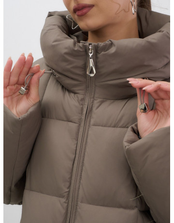 Длинный зимний пуховик для женщин